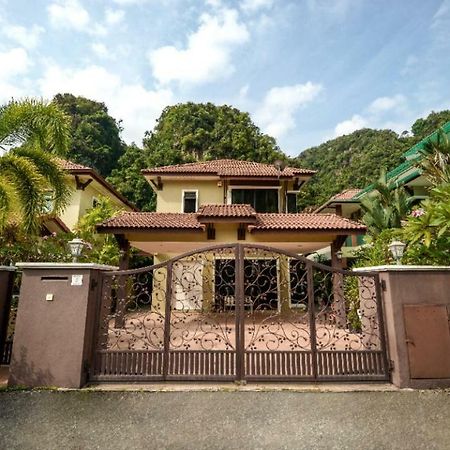 The Heaven In Sunway Ipoh Villa Bagian luar foto